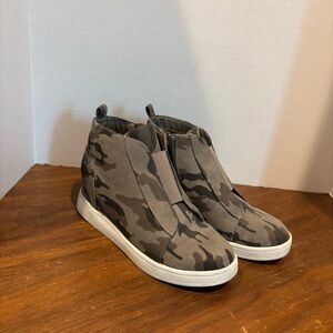 MIA Camouflage High-Top Sneakers